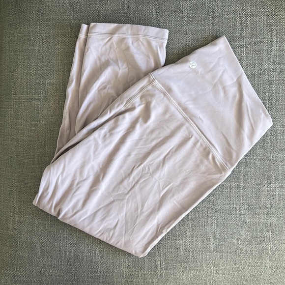 Size 12 Lululemon Align 23in Leggings - Picture 2 of 3